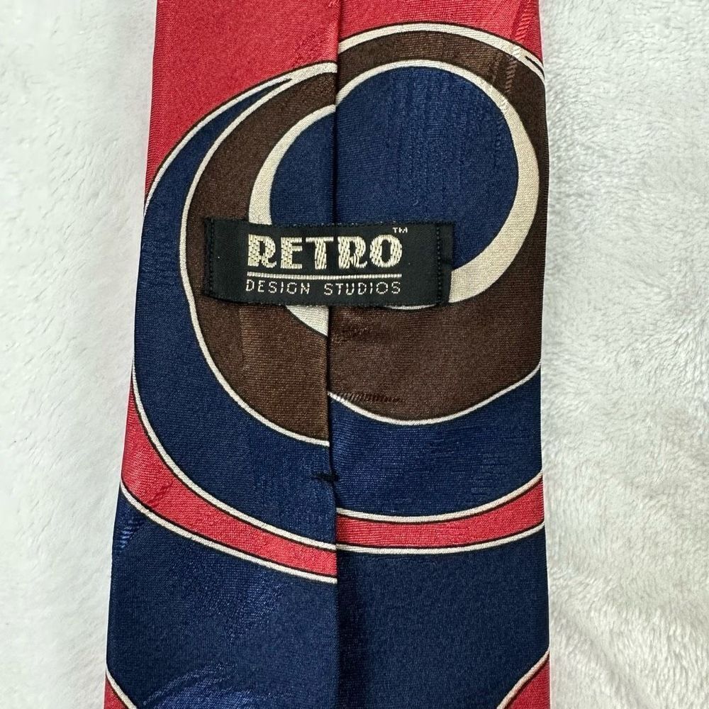 Retro Design Studios necktie - Picture 2 of 4
